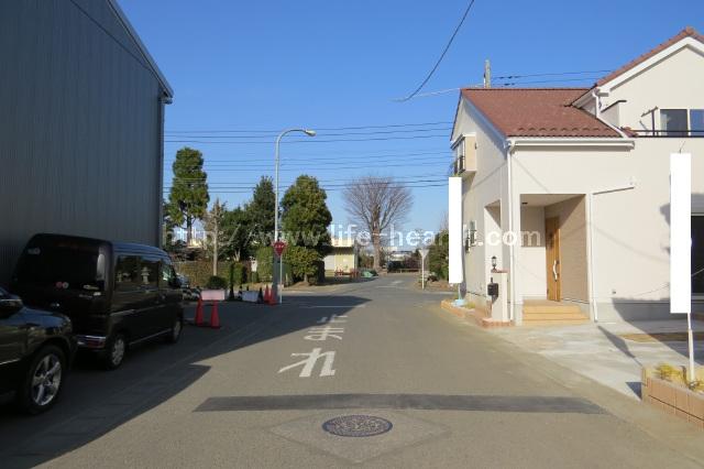 北西方向接道道路状況