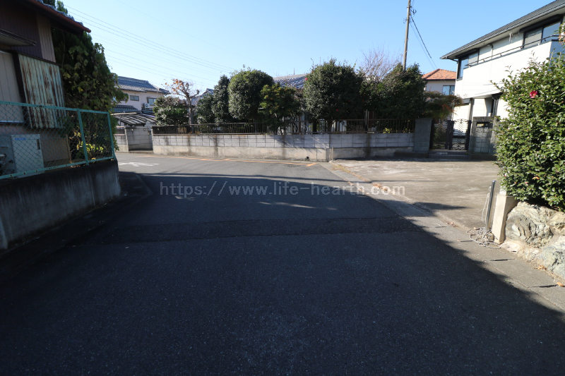 南側接道道路状況