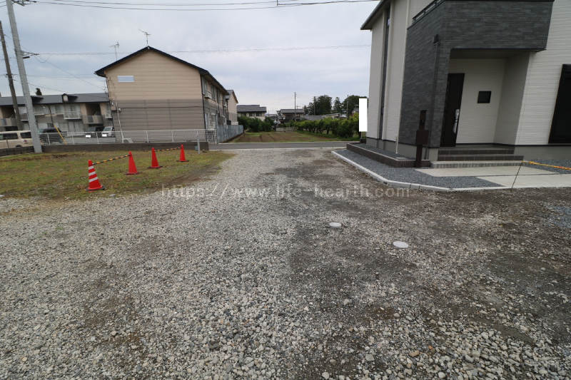 建物西側状況