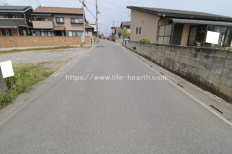 東側接道道路状況