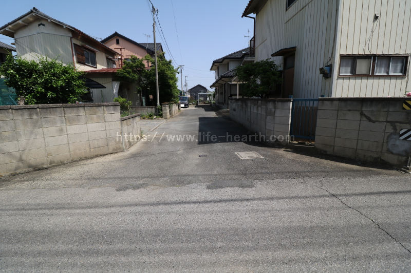 北東側接道道路状況
