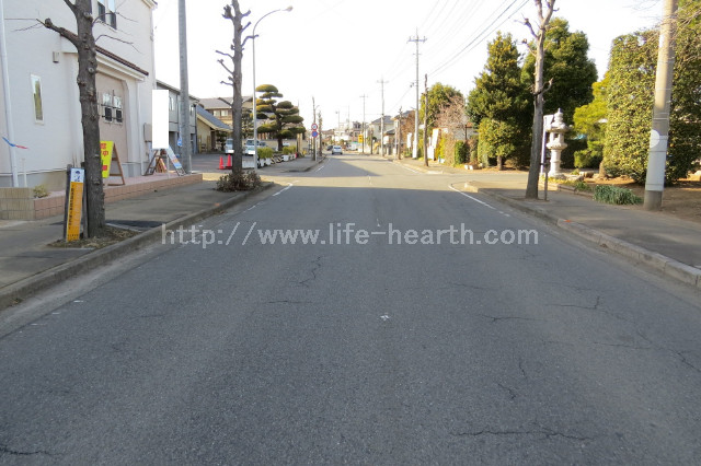 北東方向接道道路状況