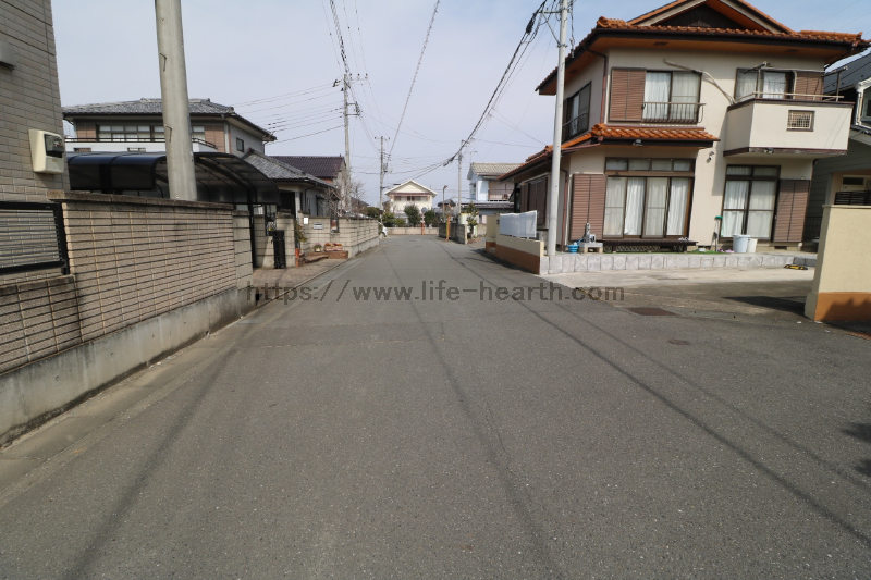西側接道道路状況