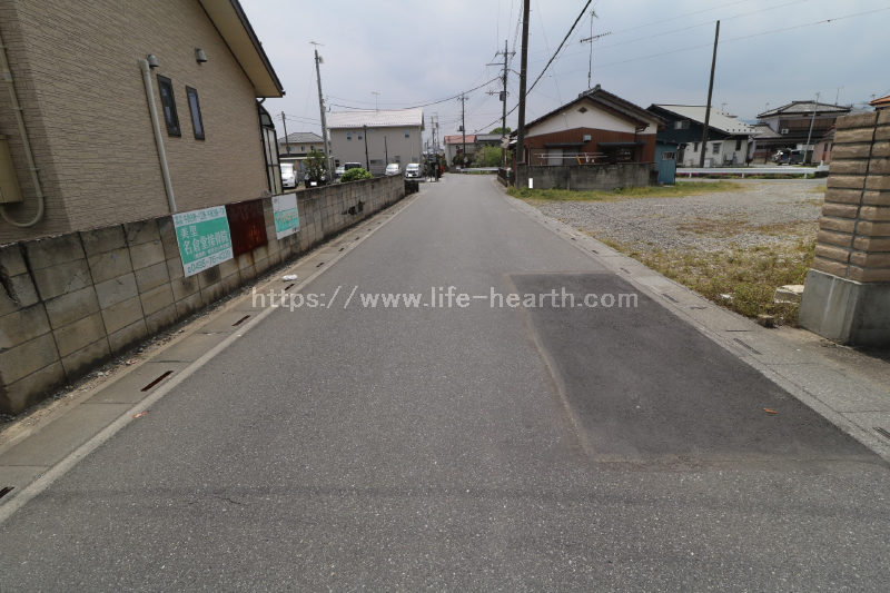 東側接道道路状況