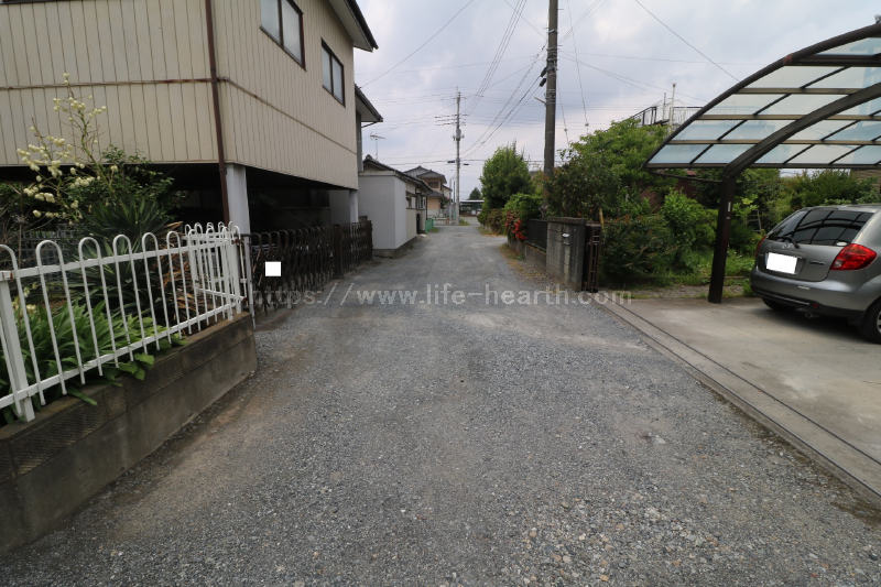 西側接道道路状況