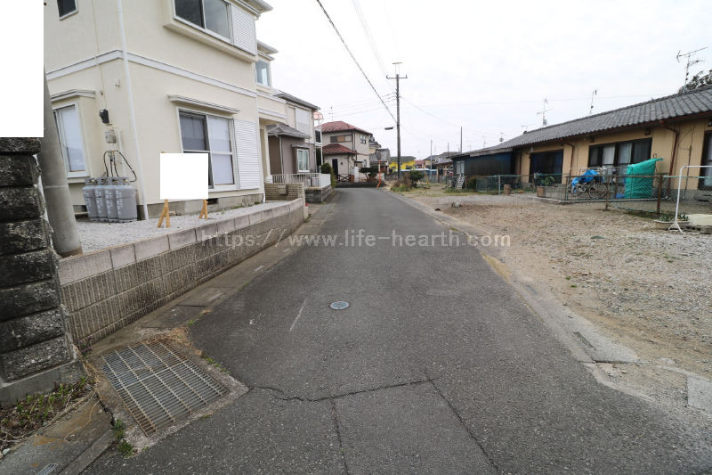 西側接道道路状況