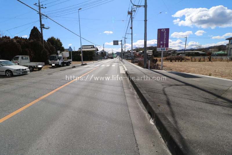 物件東側県道