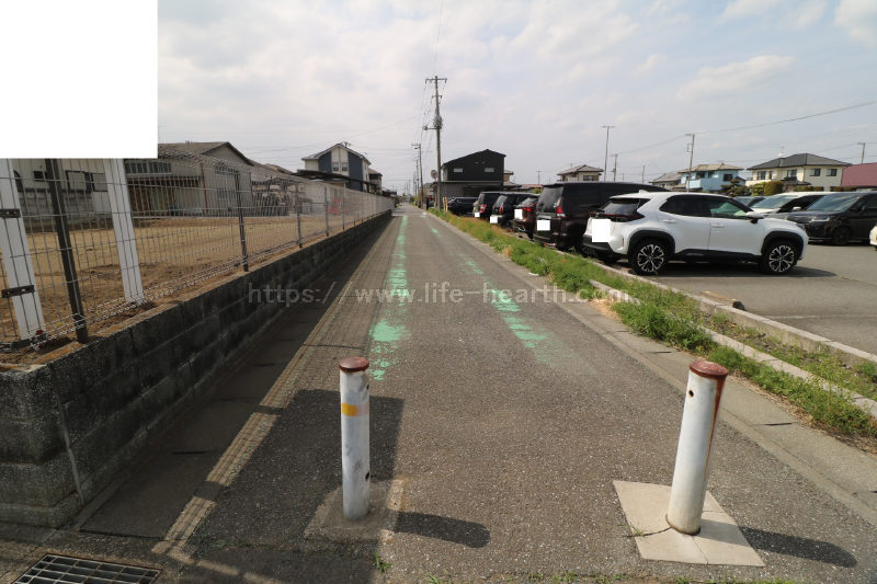 北側遊歩道