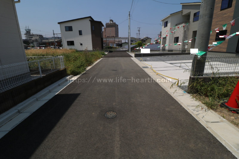南側接道道路状況