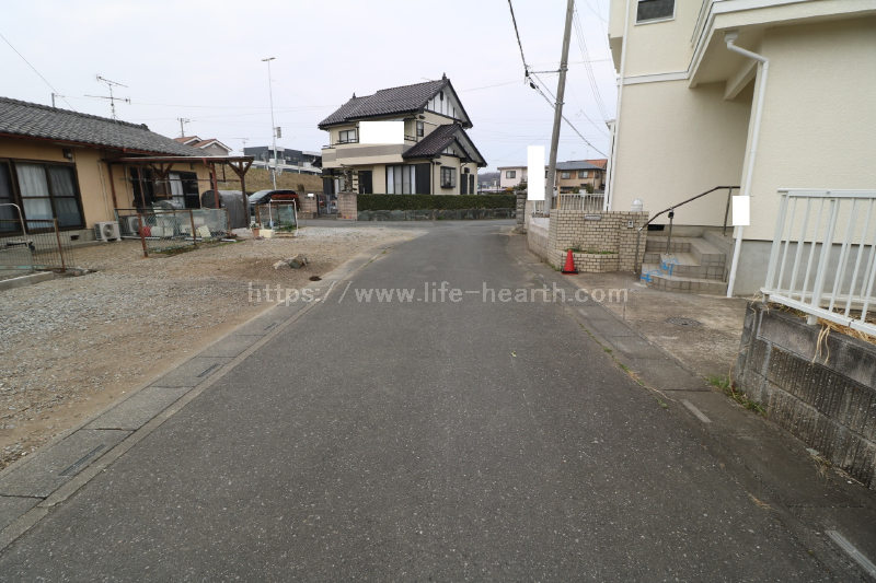 西側接道道路状況
