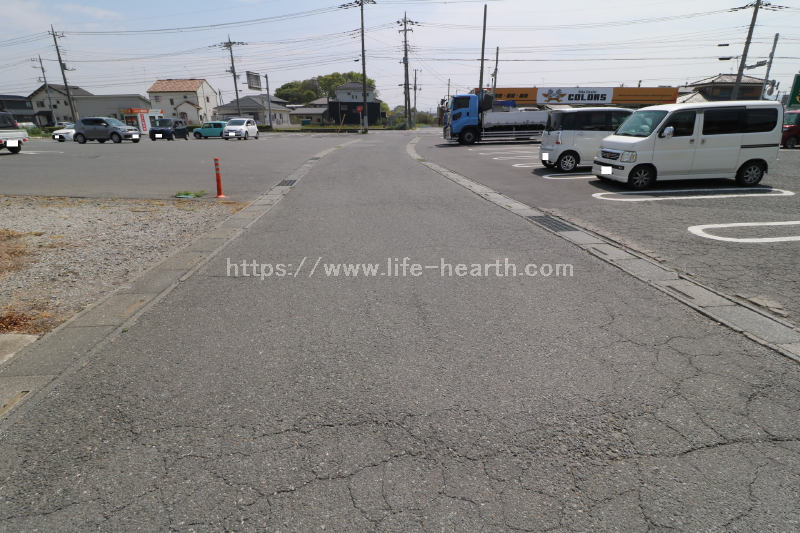 西側接道道路状況