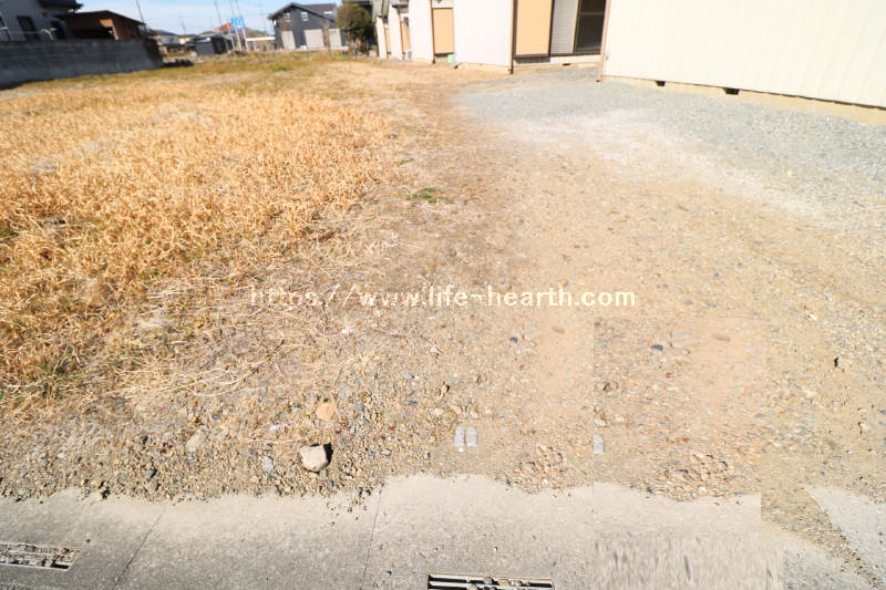 東側隣接状況