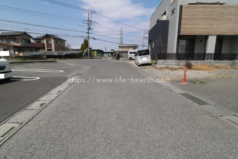 西側接道道路状況