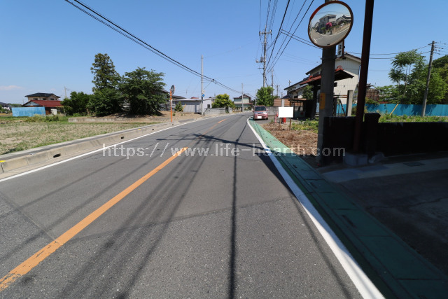 北側接道道路状況