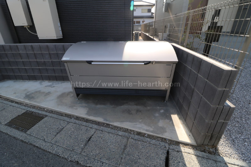 ゴミ収集所隣接