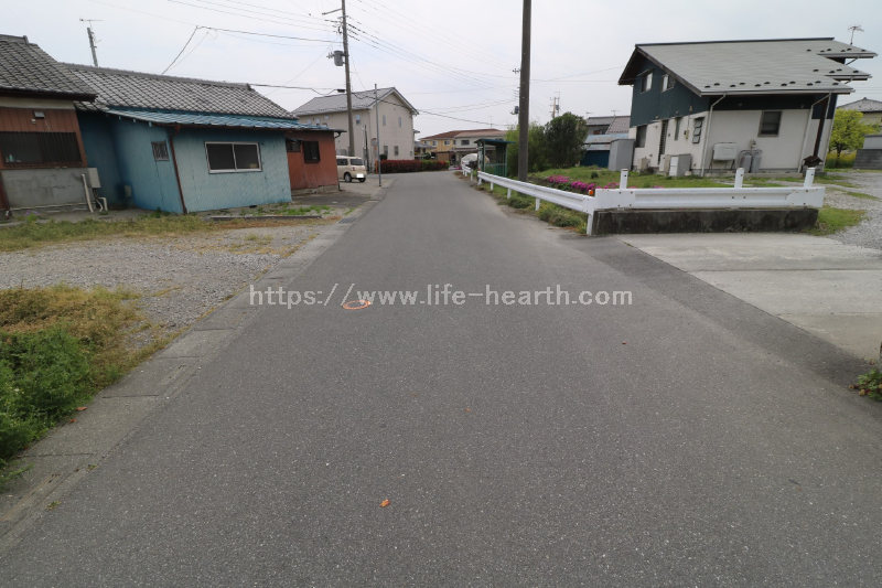 西側接道道路状況