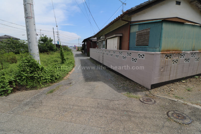南側接道道路状況