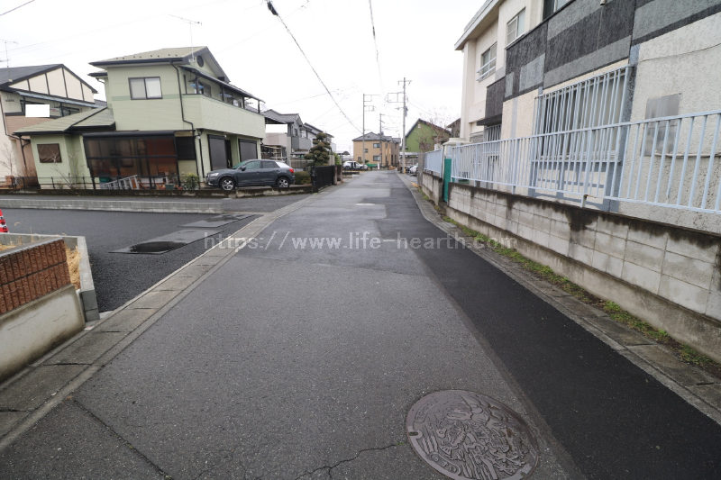 南側接道道路状況