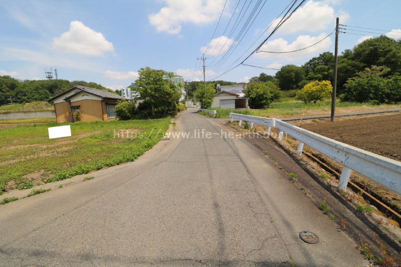 南側接道道路状況