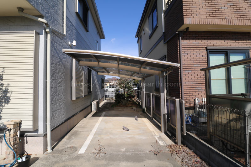 建物東側状況