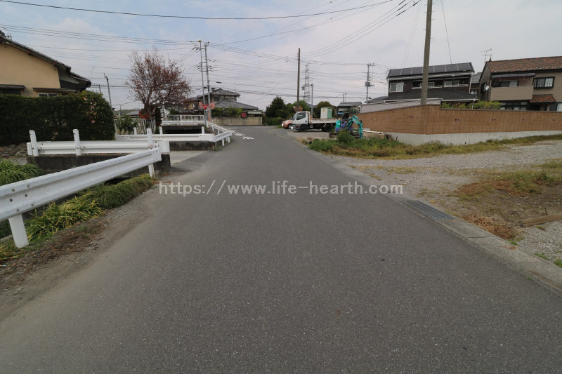 西側接道道路状況