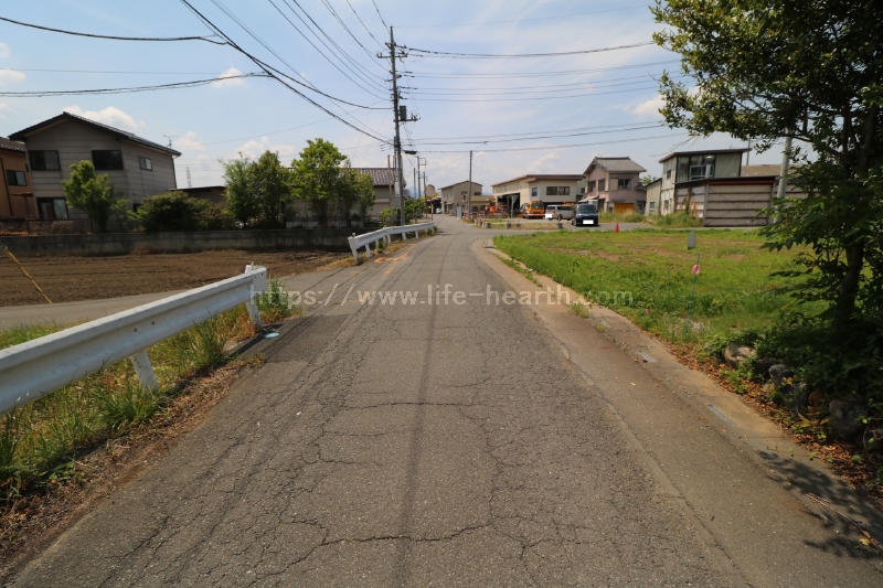 南側接道道路状況