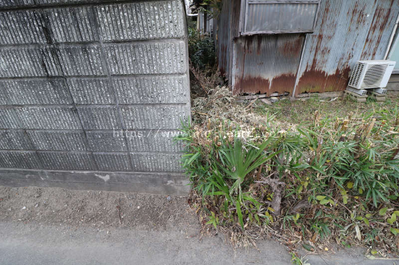 東側隣接状況