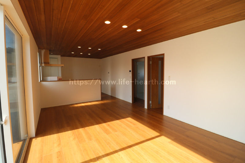 リビングダイニング