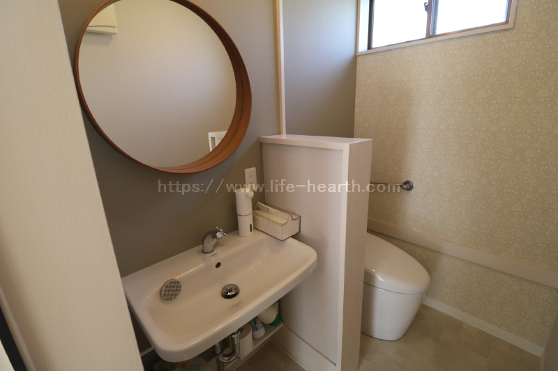 トイレ横手洗い場