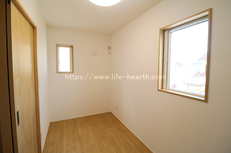 ２階北西角洋室