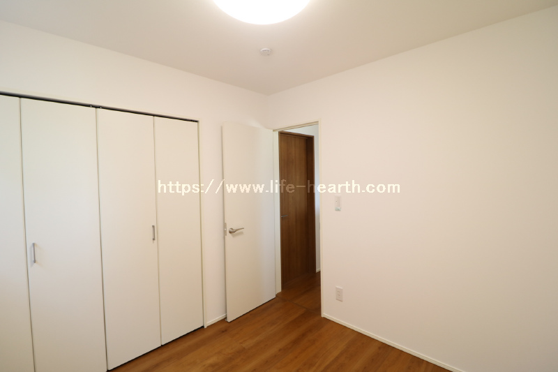 ２階北東角洋室