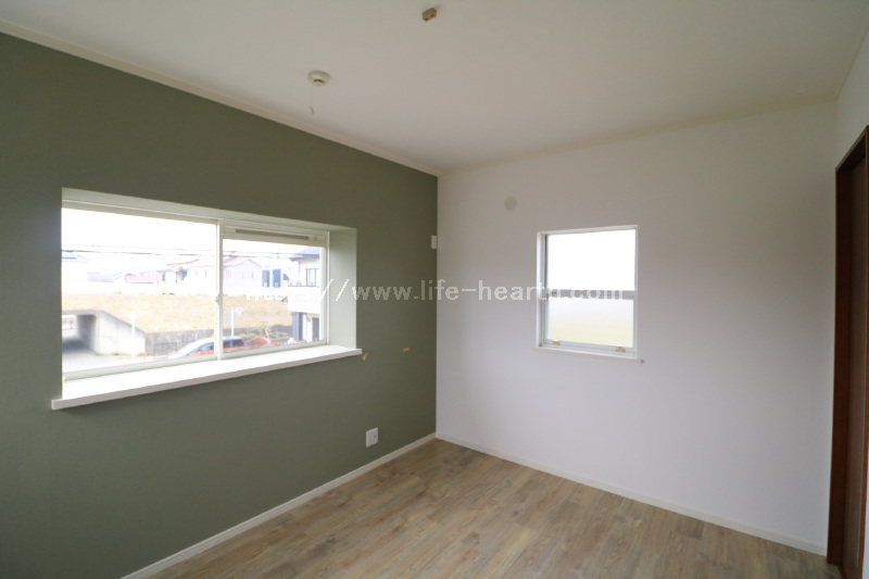 ２階北西角洋室