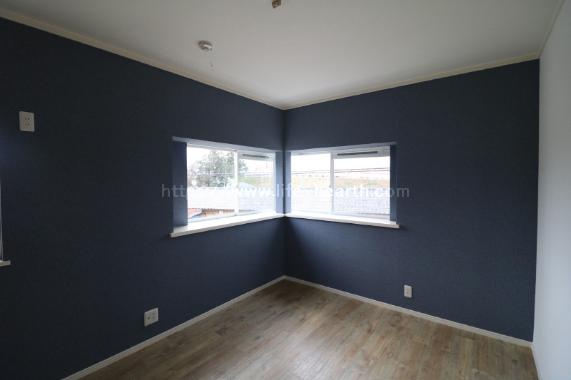 ２階南西角洋室