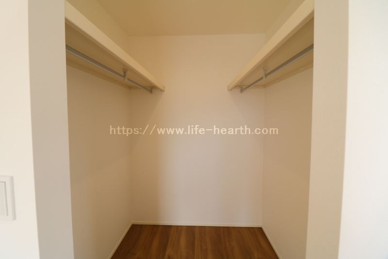 ２階南西角洋室WIC