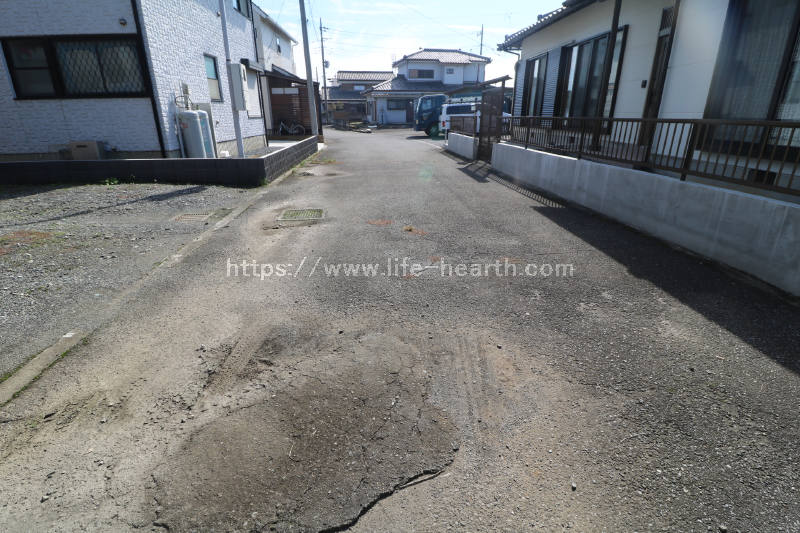 西側接道道路状況