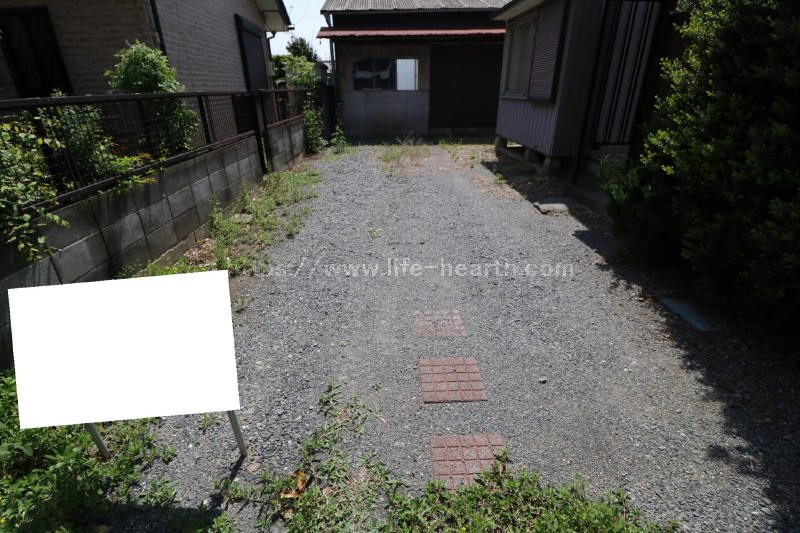 建物東側状況
