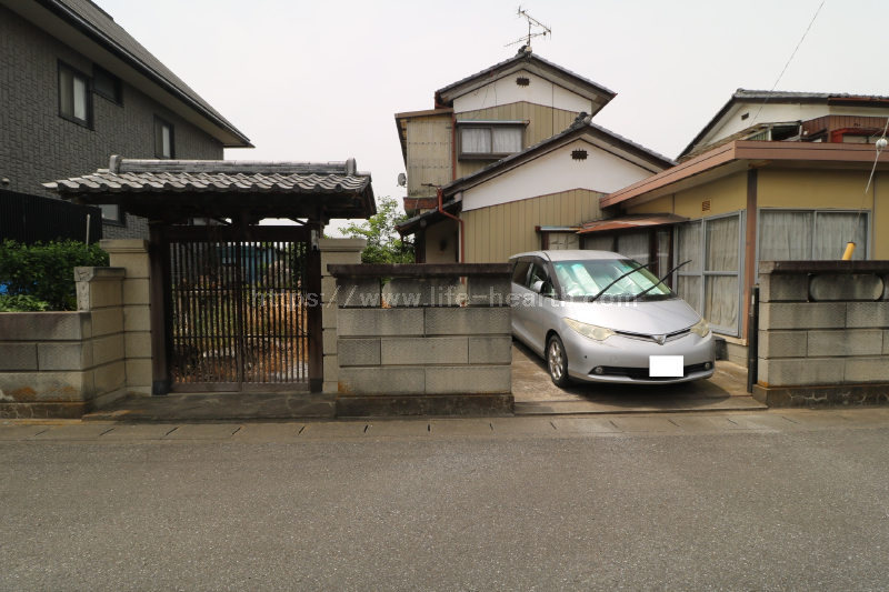 東側正面土地