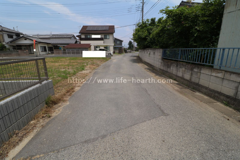 東側接道道路状況