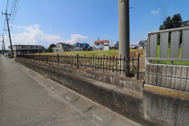 東側正面土地