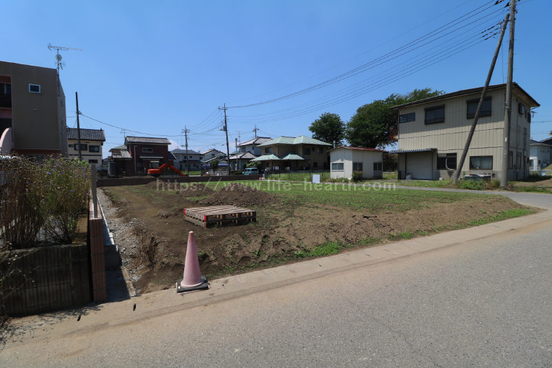 東側正面土地