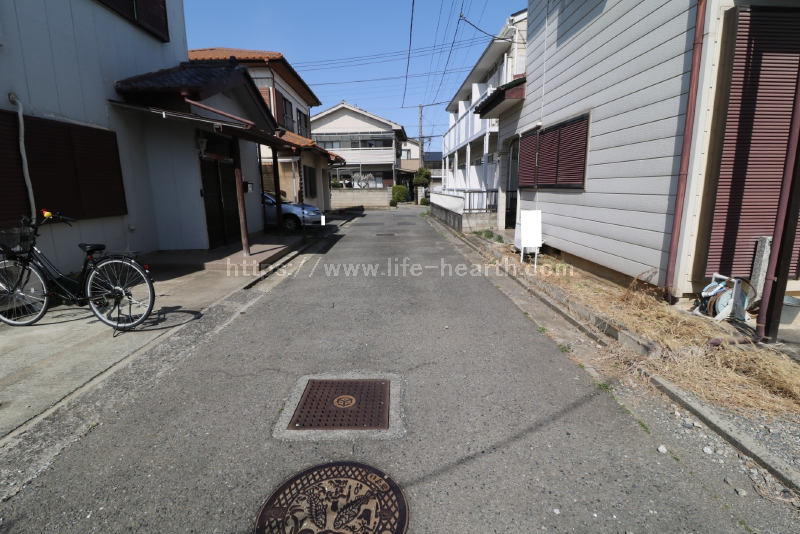 西側接道道路状況