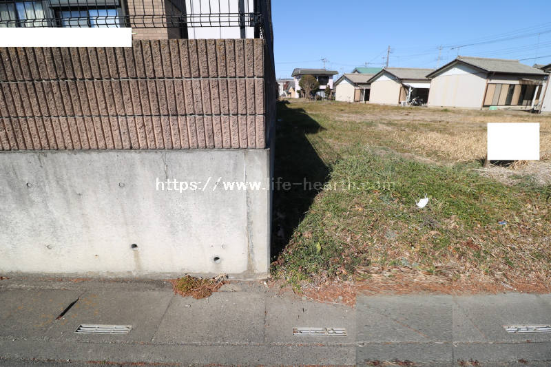 西側隣接状況