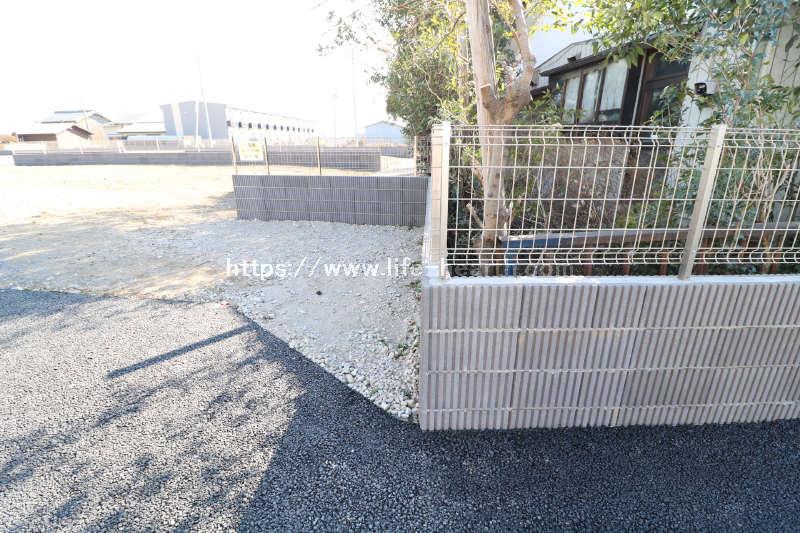 隣接状況