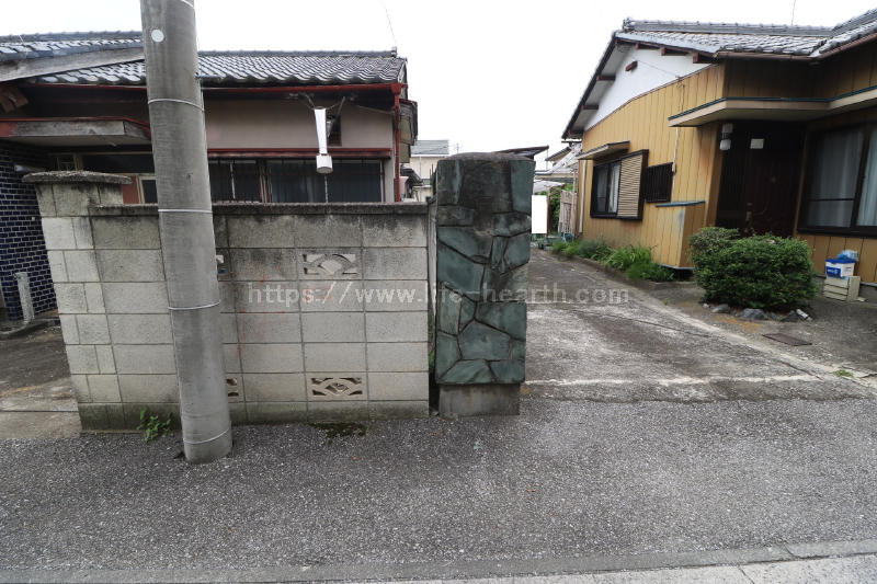 西側隣接状況