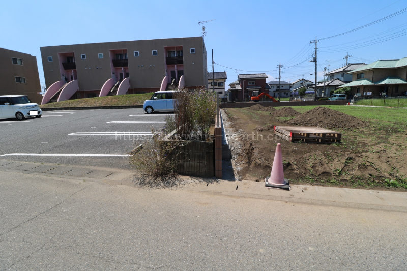 東側隣接状況
