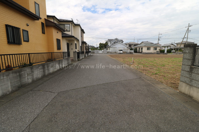 南側接道道路状況