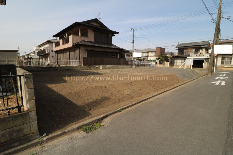 南側正面土地