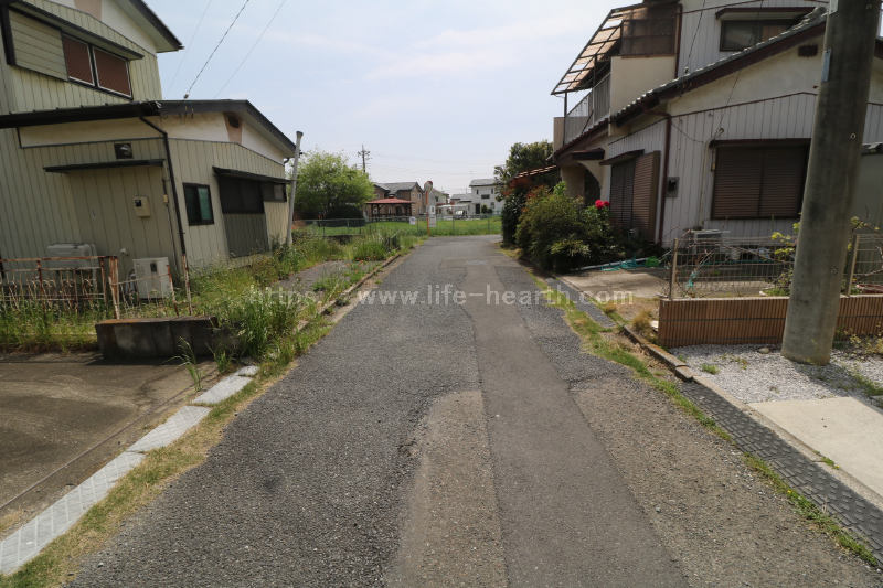 西側接道道路状況